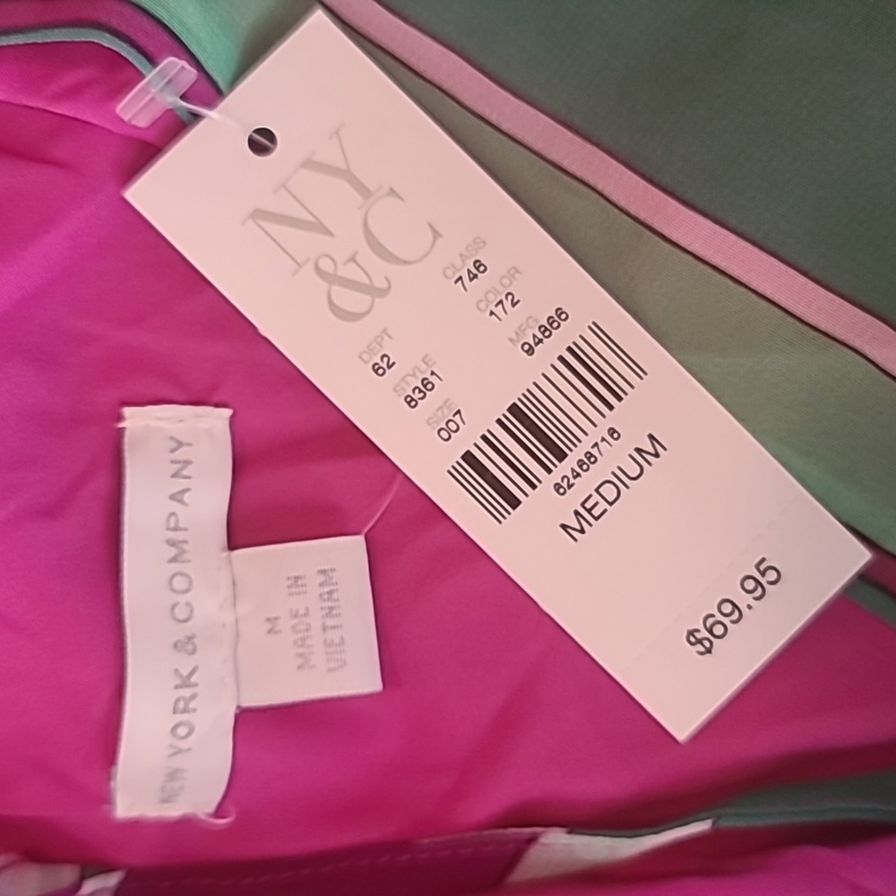 Striped Kimono Romper in Magenta Madness; NY & Co; NWT (Sm AND Med) - Picture 4 of 5